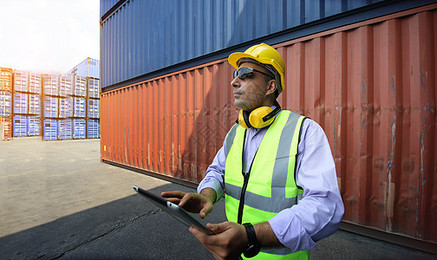 水上的船 技術(shù)進(jìn)出口的藍(lán)色通道